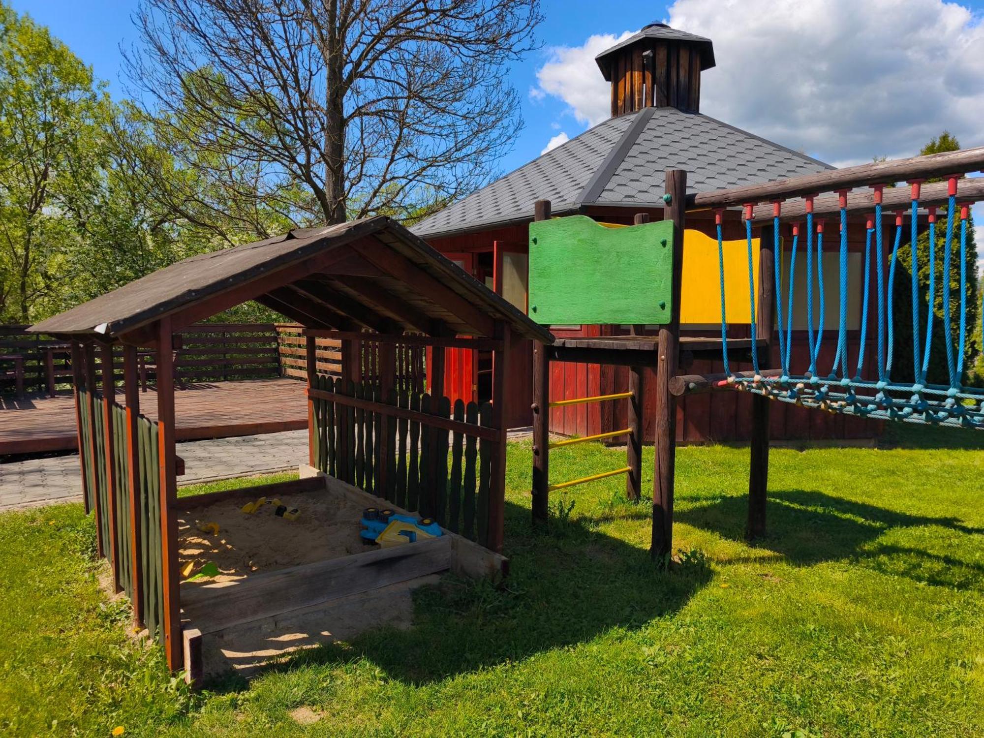 Apartaments Gory Niedzica Zamek Exterior foto
